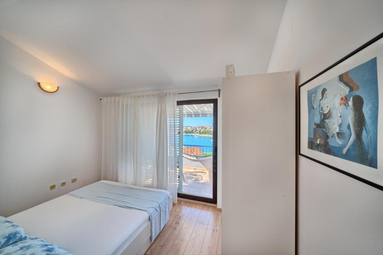 Apartmani Ticic 特罗吉尔 外观 照片